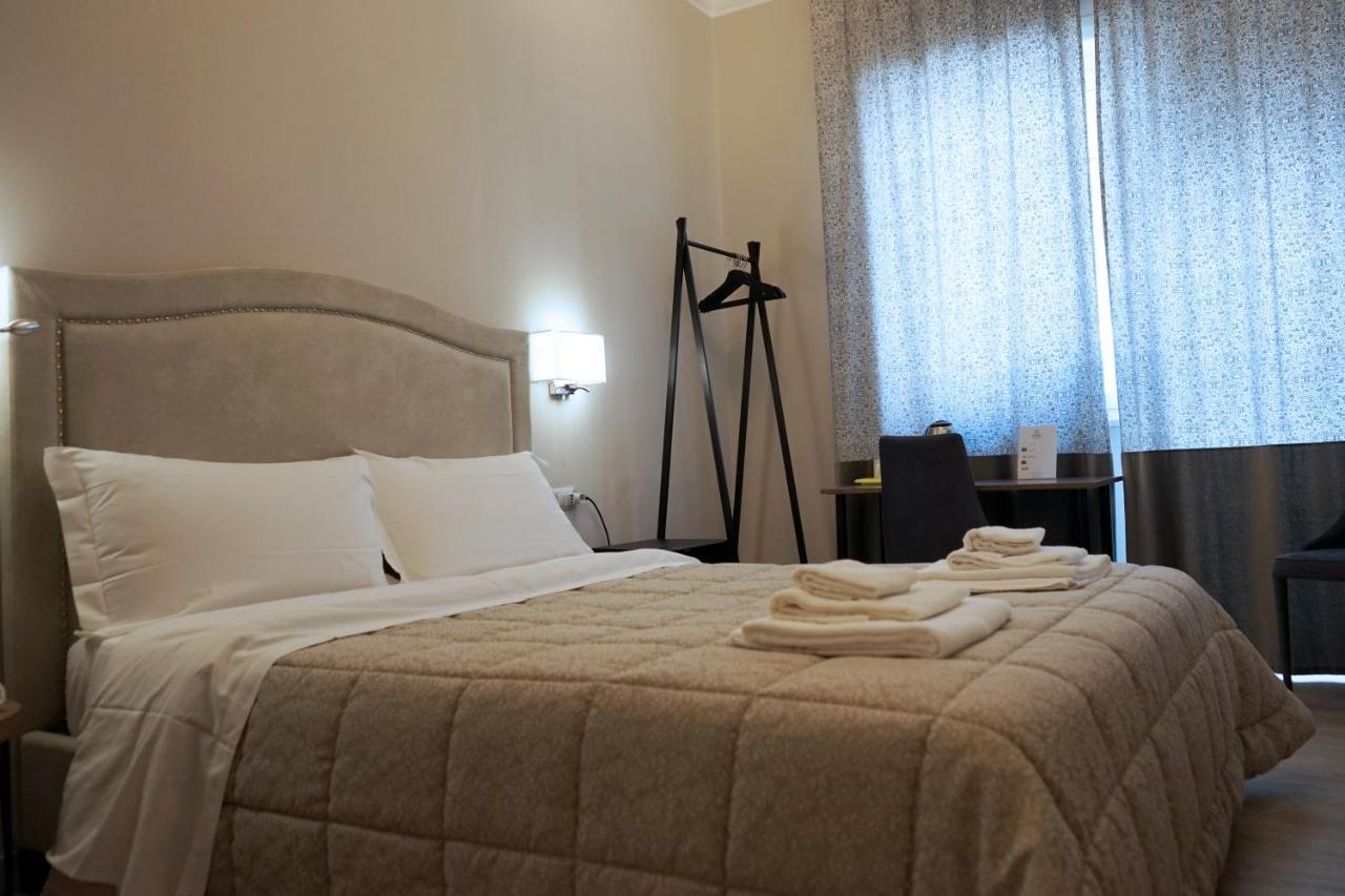 Re Di Smirne By Apulia Accommodation Bari Exterior photo